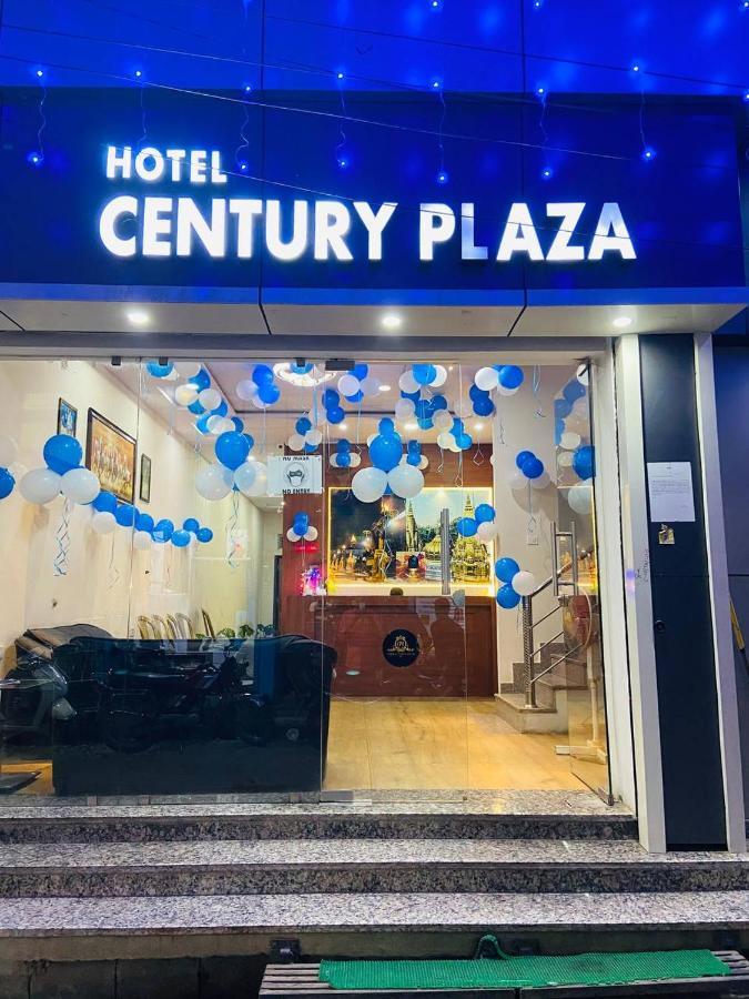 The Century Plaza Hotel Βαρανάσι Εξωτερικό φωτογραφία